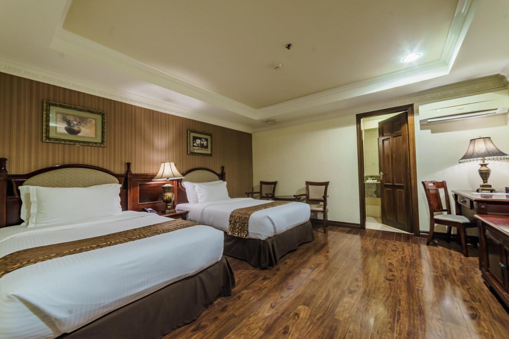 Villa Caceres Hotel Naga  Ngoại thất bức ảnh