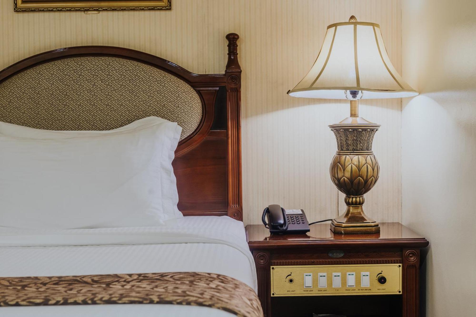 Villa Caceres Hotel Naga  Ngoại thất bức ảnh