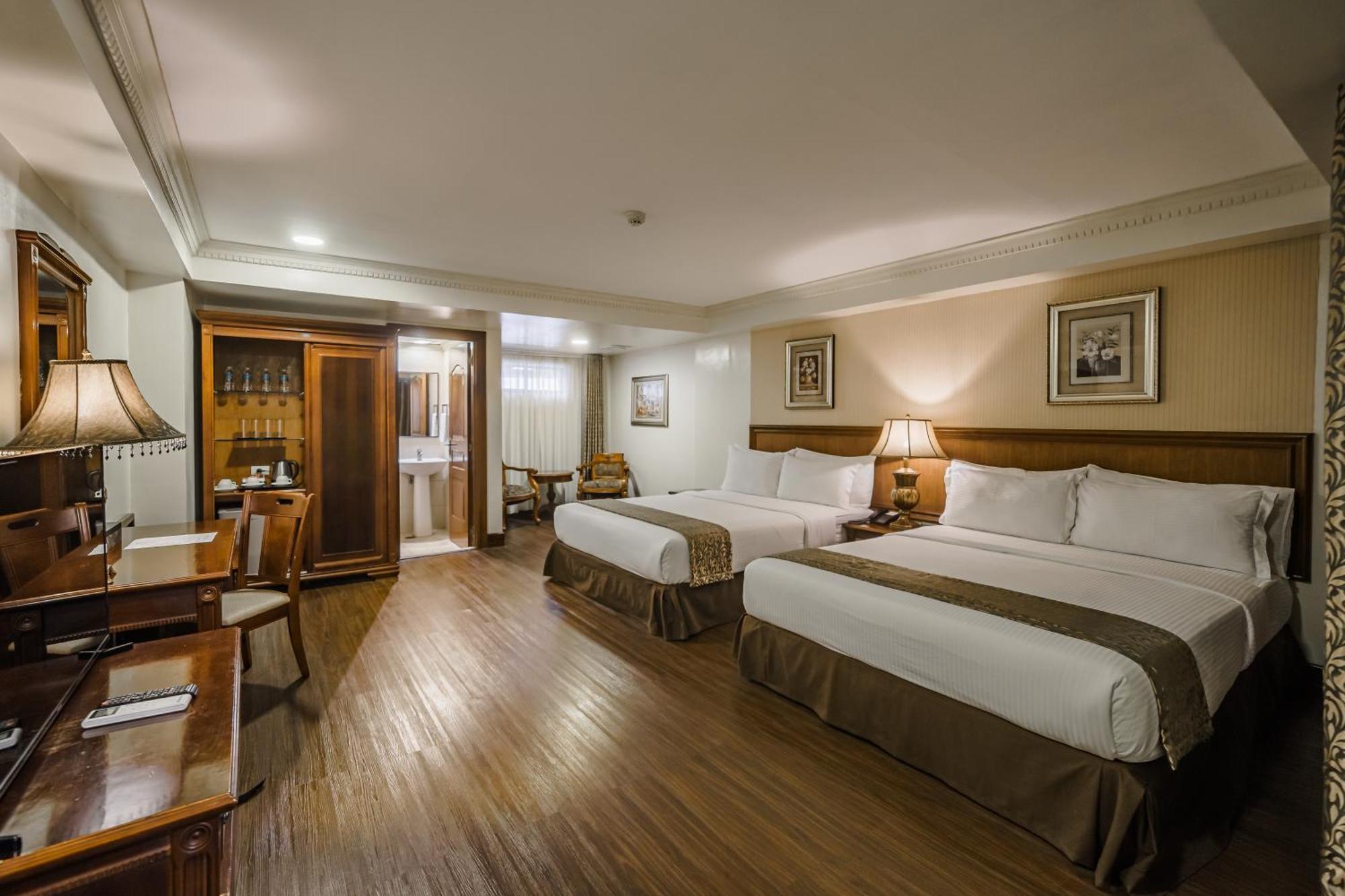 Villa Caceres Hotel Naga  Ngoại thất bức ảnh
